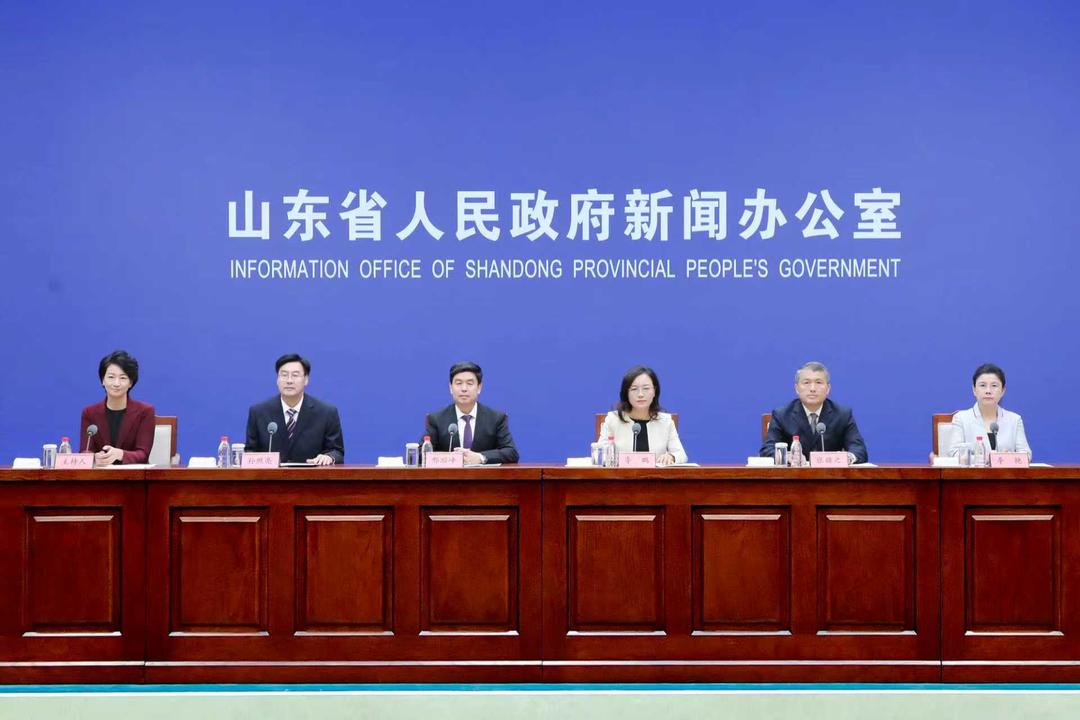 足球持续健, 特色学校联