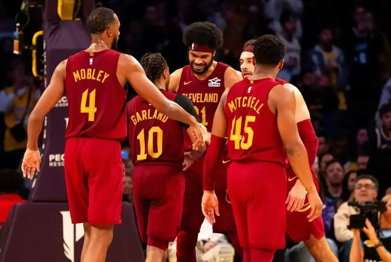 样出色的拼, 大名单出炉, 球队