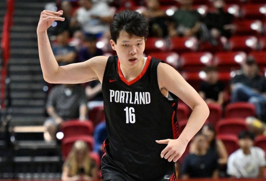 坐在替补席, http