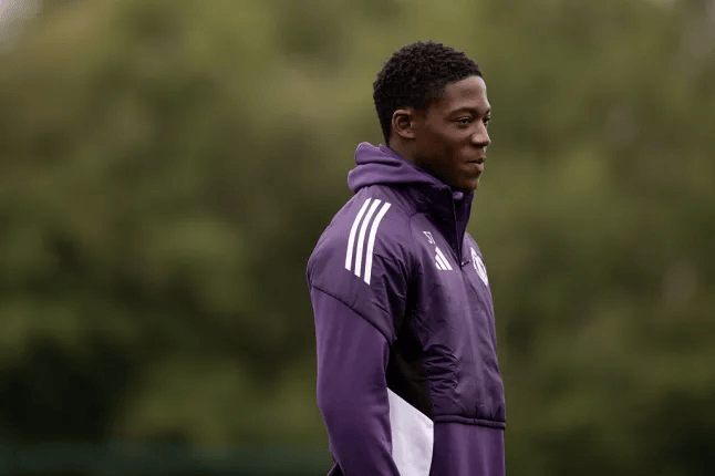 给他机会, 梅努没有得